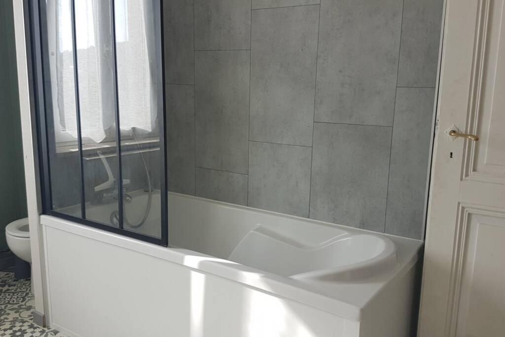 Audun-Le-Tiche - Appartements 3 Chambres Zewnętrze zdjęcie